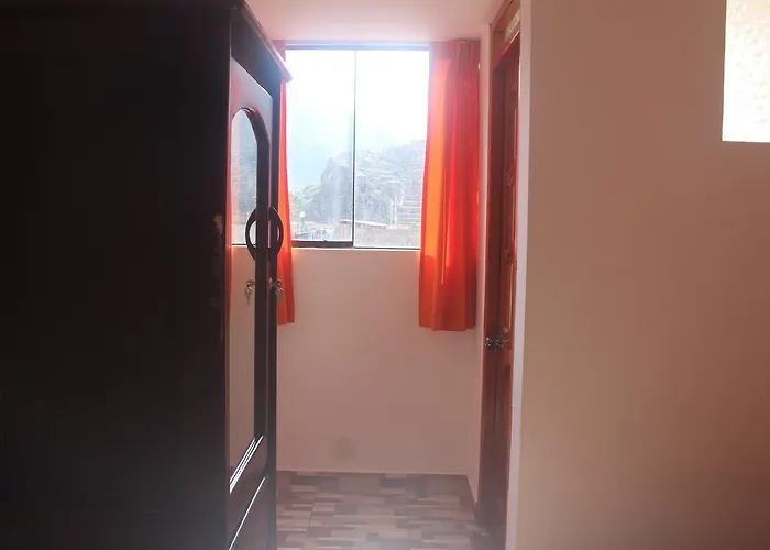 Hostal Mama K'Illa Inn 2*