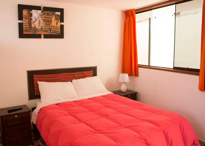 Inn Hostal Mama K'Illa Ollantaytambo